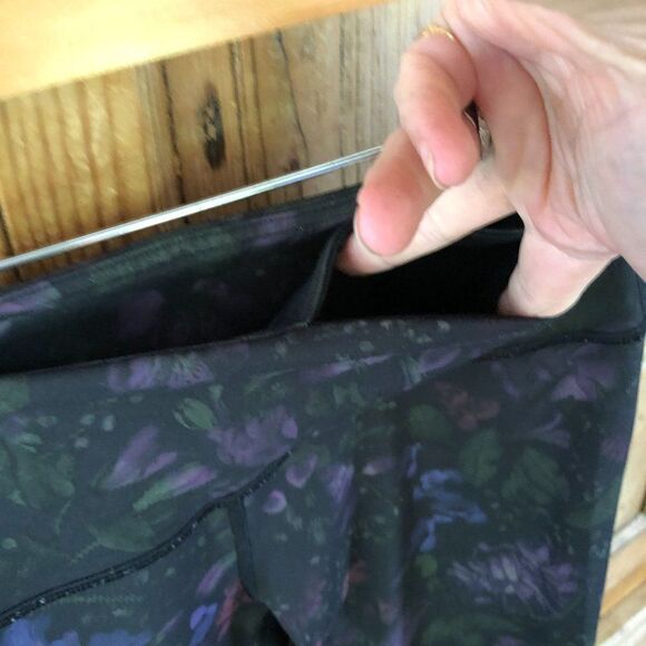 Lululemon 6 Wunder Under‎ 28" Frozen Flourish Leggings - Picture 2 of 7